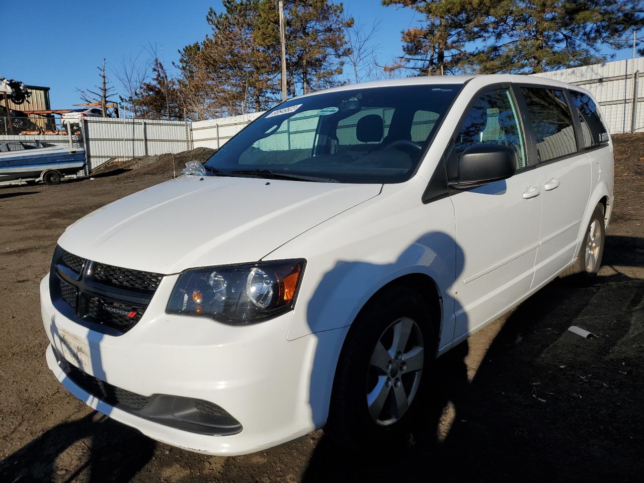 Obraz 1 z 2015 DODGE GRAND CARAVAN SE 2015 z VIN 2C4RDGBG5FR516013