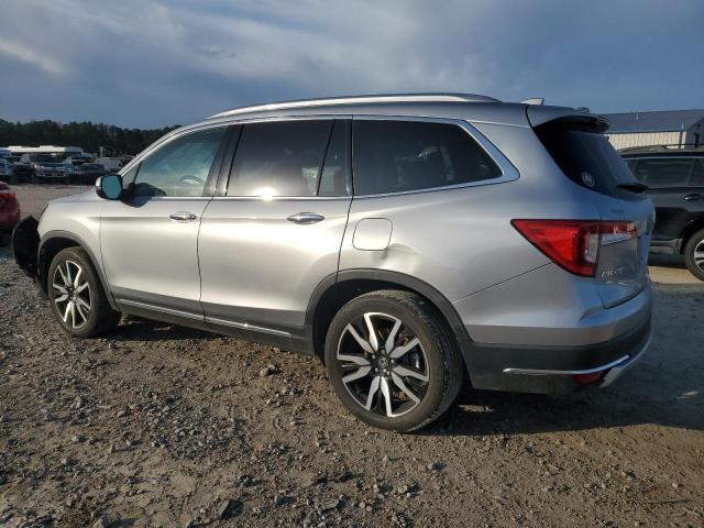 Image 2 of 2019 HONDA PILOT TOURING 2019 with VIN 5FNYF5H98KB003475