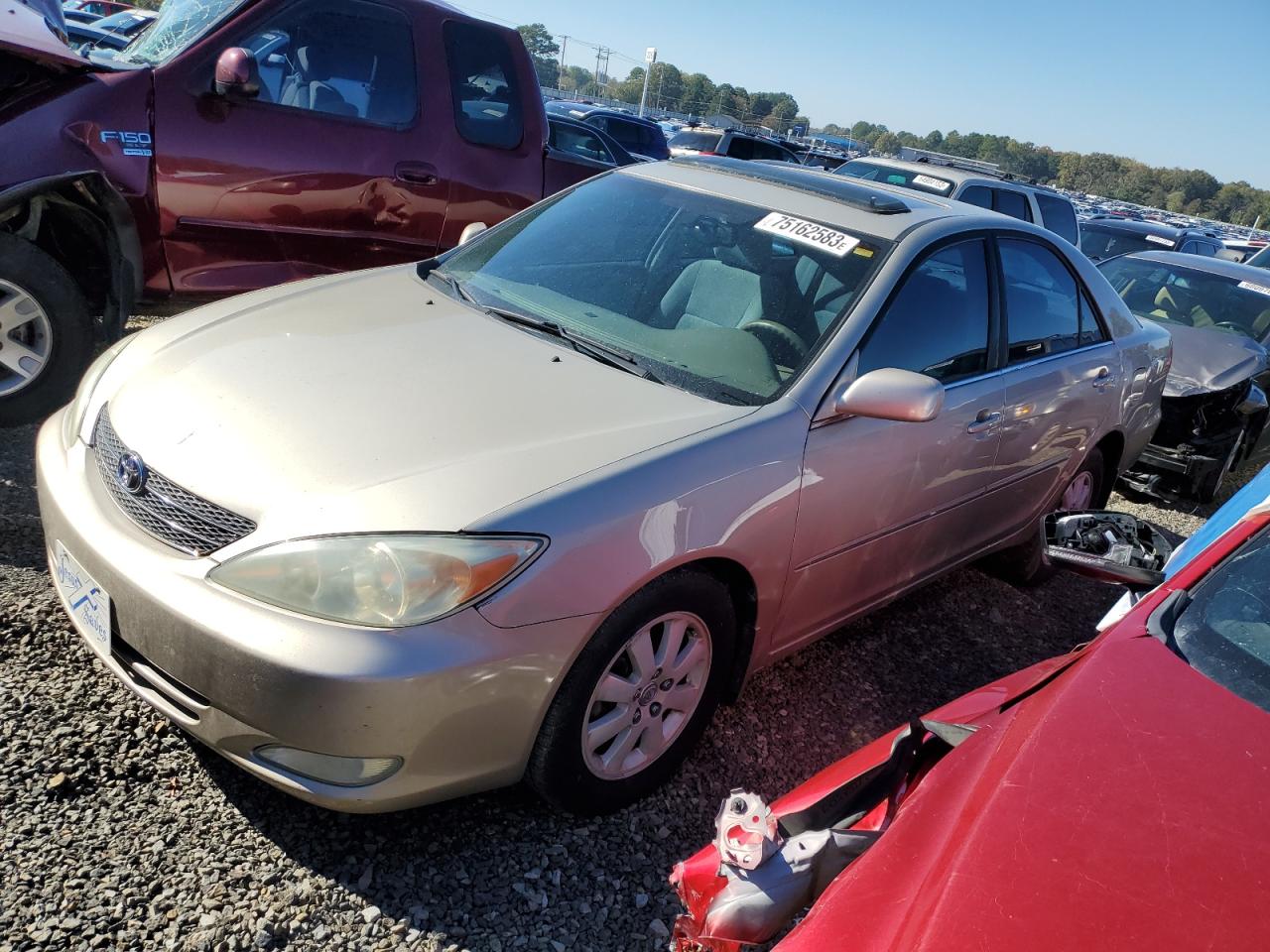 Image 1 of 2004 TOYOTA CAMRY LE 2004 with VIN 4T1BE32K04U844110
