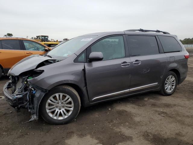 Image 1 of 2015 TOYOTA SIENNA XLE 2015 with VIN 5TDYK3DC0FS593125