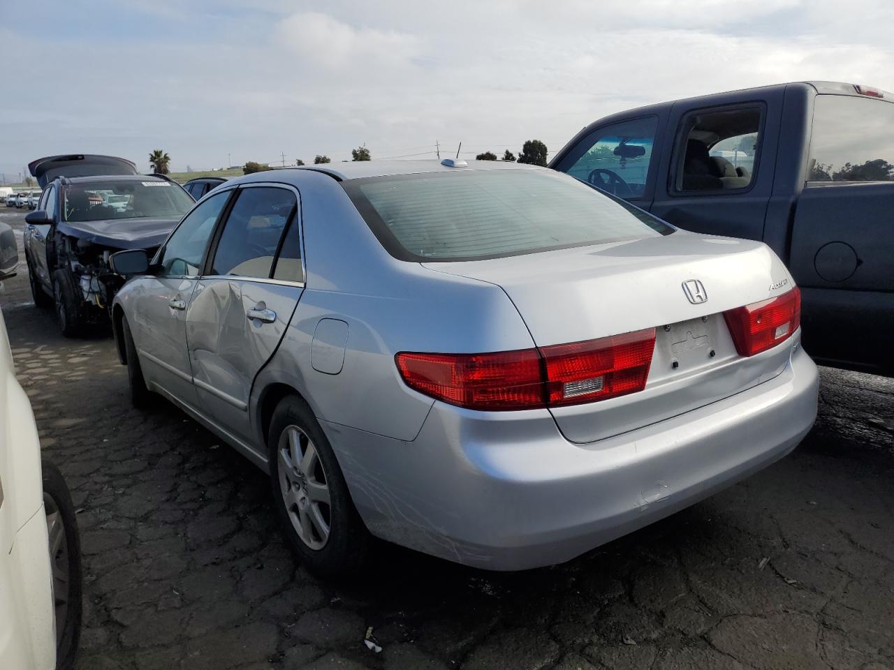 Image 2 of 2005 HONDA ACCORD EX 2005 with VIN 1HGCM66835A044420