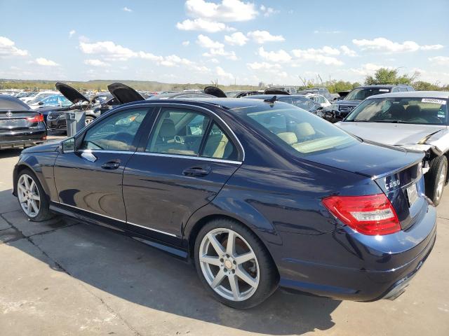 Obraz 2 z 2014 MERCEDES-BENZ C 250 2014 z VIN WDDGF4HB7EG250866