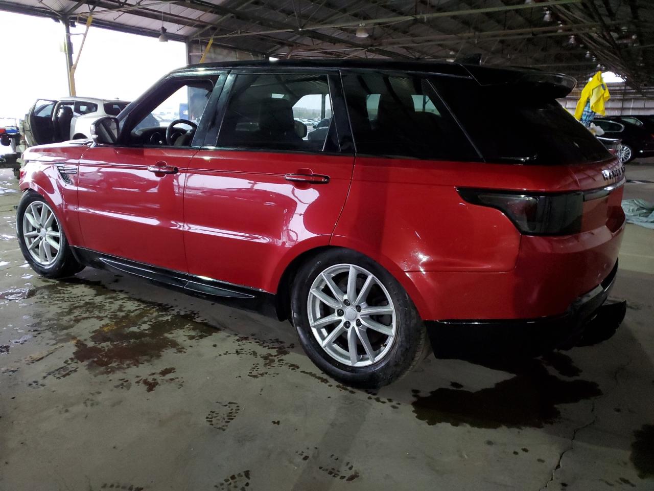 Image 2 of 2017 LAND ROVER RANGE ROVER SPORT SE 2017 with VIN SALWG2FV1HA667582