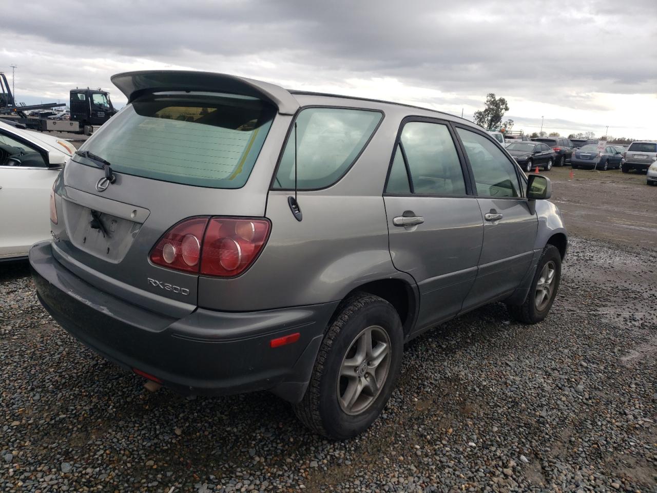 Image 3 of 2000 LEXUS RX 300 2000 with VIN JT6HF10U1Y0154813