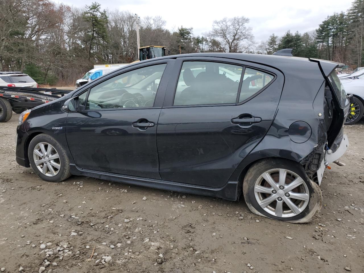 Obraz 2 z 2017 TOYOTA PRIUS C  2017 z VIN JTDKDTB32H1593212