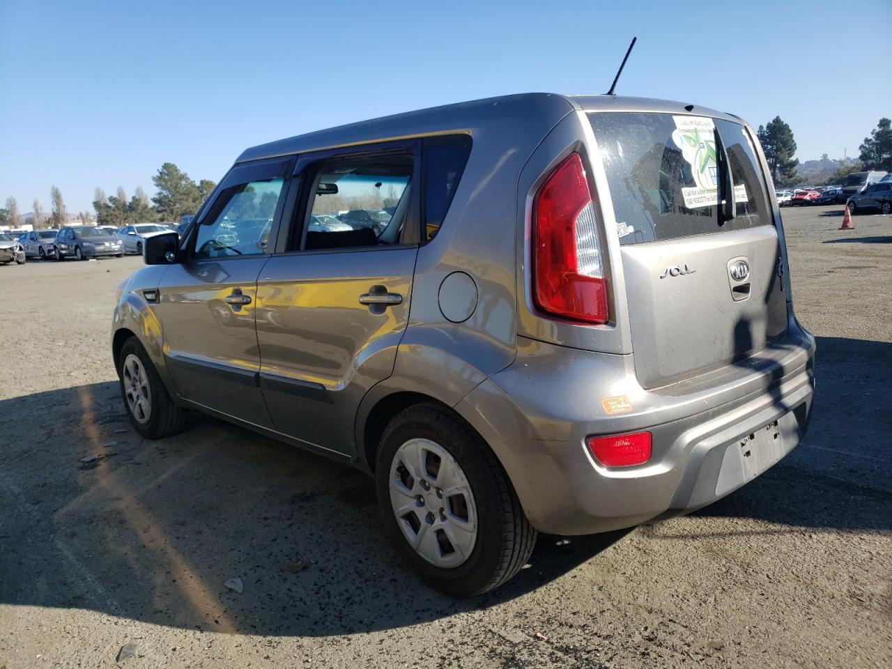 Изображение 2 2013 KIA SOUL  2013 с VIN KNDJT2A54D7487413