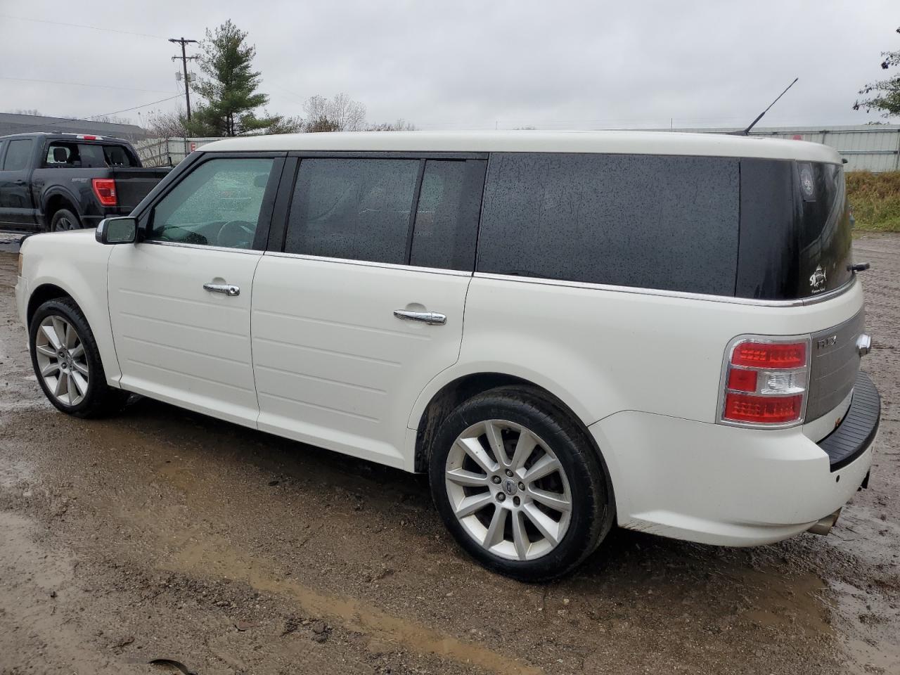 Image 2 of 2010 FORD FLEX LIMITED 2010 with VIN 2FMHK6DC6ABA18311