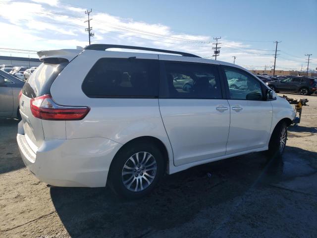 Image 3 of 2018 TOYOTA SIENNA XLE 2018 with VIN 5TDYZ3DC6JS947718