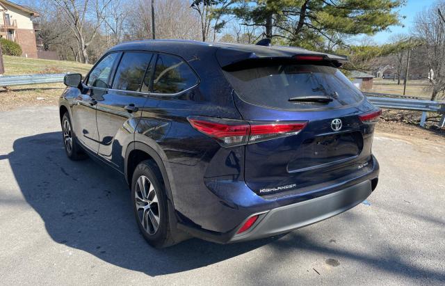Изображение 3 2021 TOYOTA HIGHLANDER XLE 2021 с VIN 5TDGZRBH6MS540709
