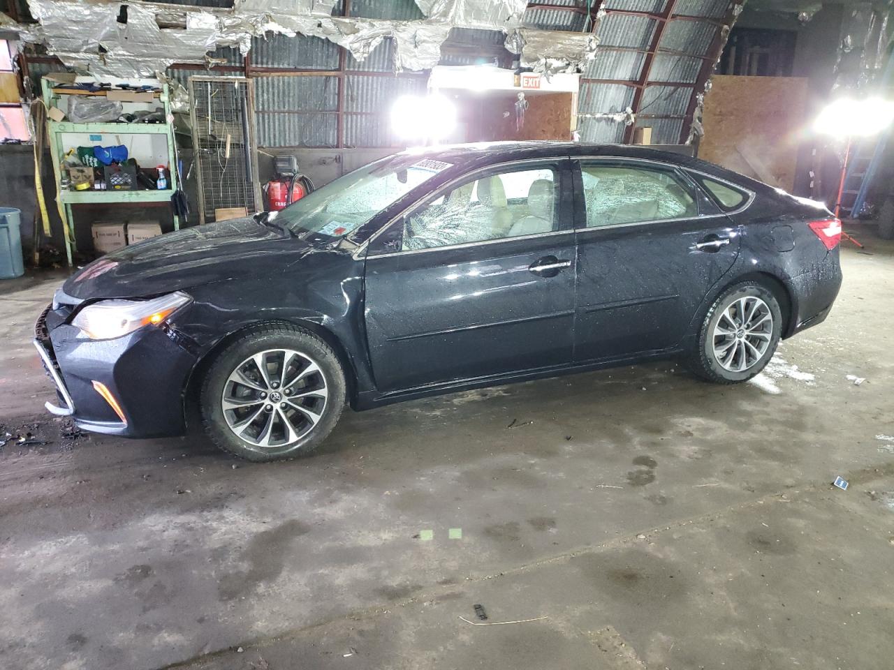 2018 TOYOTA AVALON XLE 2018 image