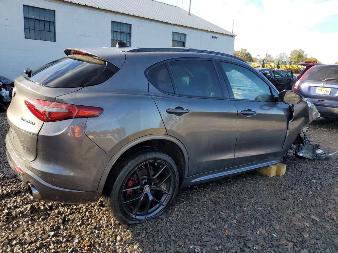 Image 3 of 2021 ALFA ROMEO STELVIO TI 2021 with VIN ZASPAKBN7M7D19805