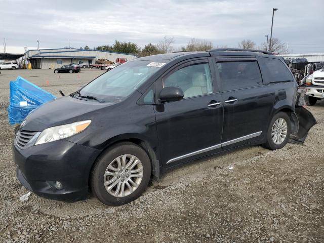 Image 1 of 2014 TOYOTA SIENNA XLE 2014 with VIN 5TDYK3DC4ES467087