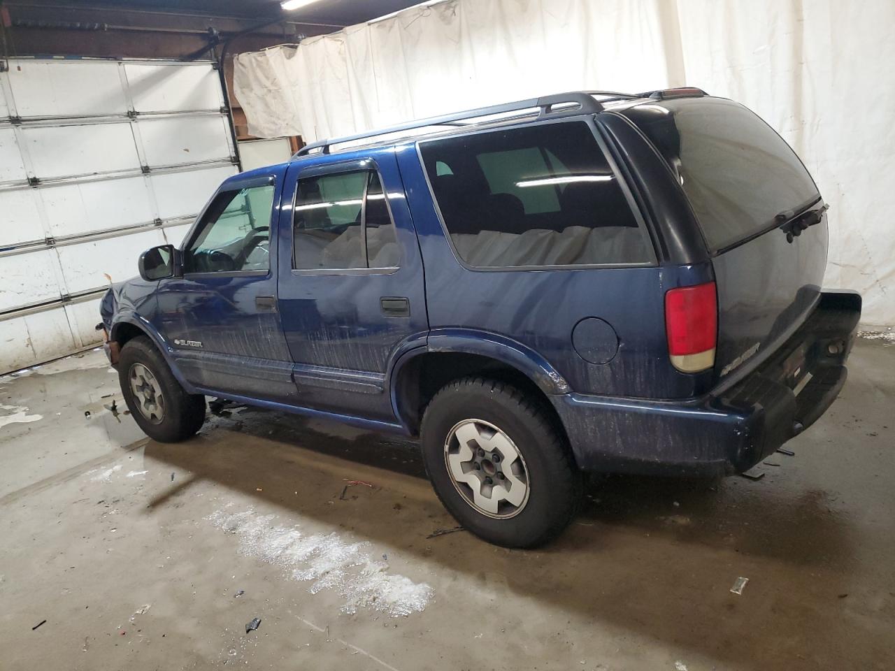 Изображение 2 2004 CHEVROLET BLAZER  2004 с VIN 1GNDT13X74K102467