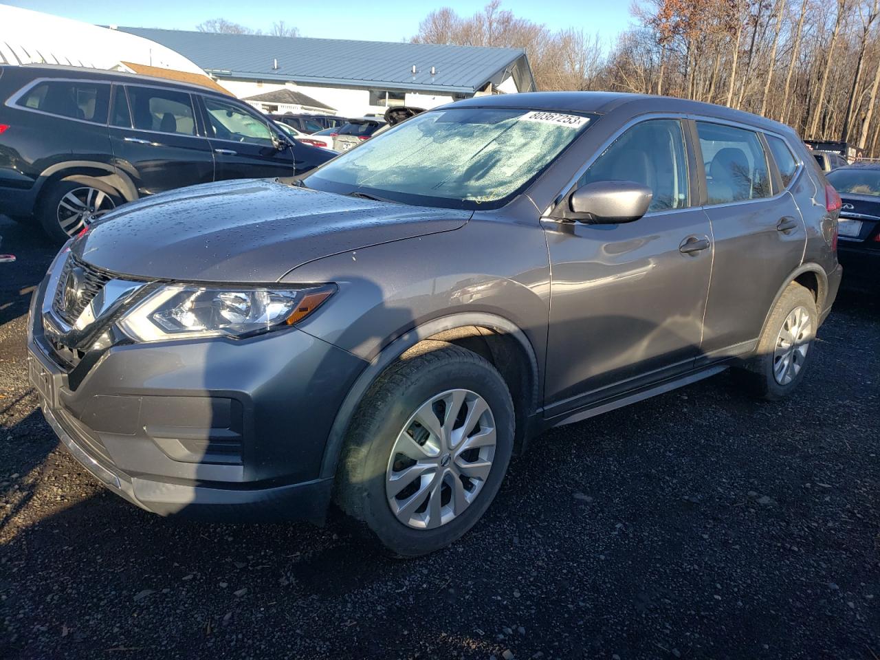 Obraz 1 z 2018 NISSAN ROGUE S 2018 z VIN KNMAT2MV5JP542278
