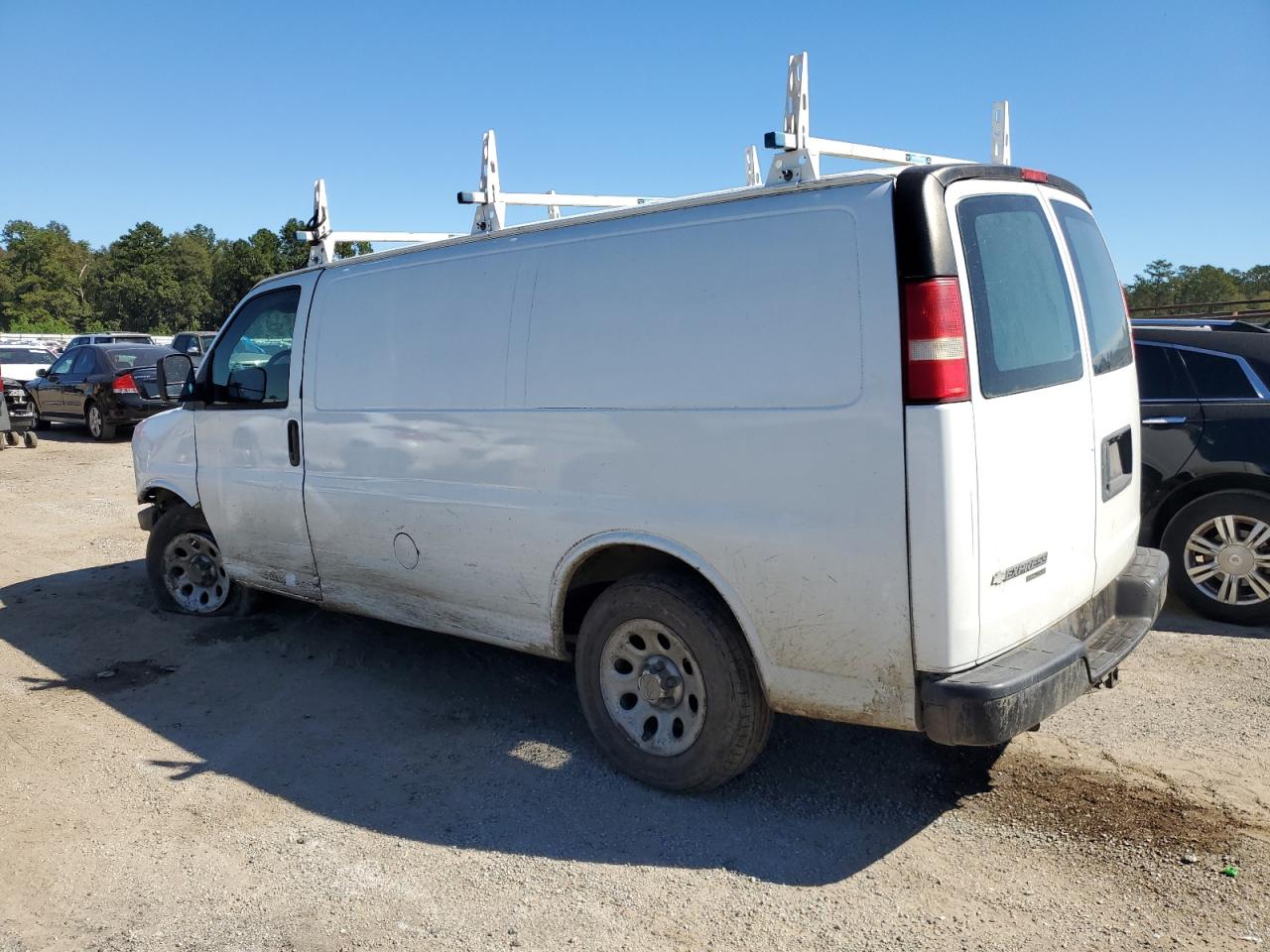 Изображение 2 2011 CHEVROLET EXPRESS G1500  2011 с VIN 1GCSGAFX8B1118616