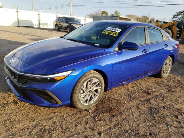 Image 1 of 2024 HYUNDAI ELANTRA SEL 2024 with VIN KMHLM4DG7RU683011