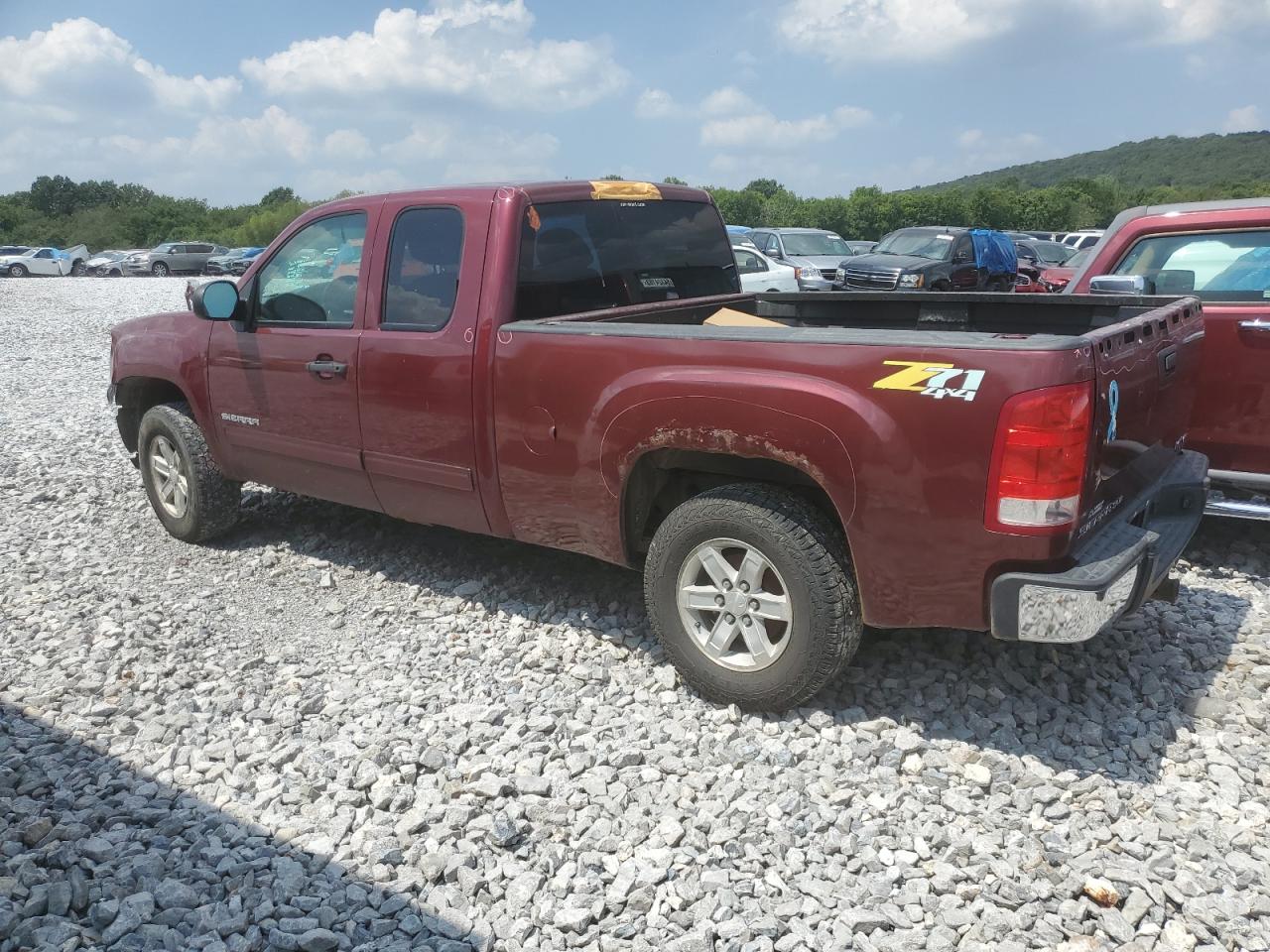 Image 2 of 2013 GMC SIERRA K1500 SLE 2013 with VIN 1GTR2VE78DZ242721
