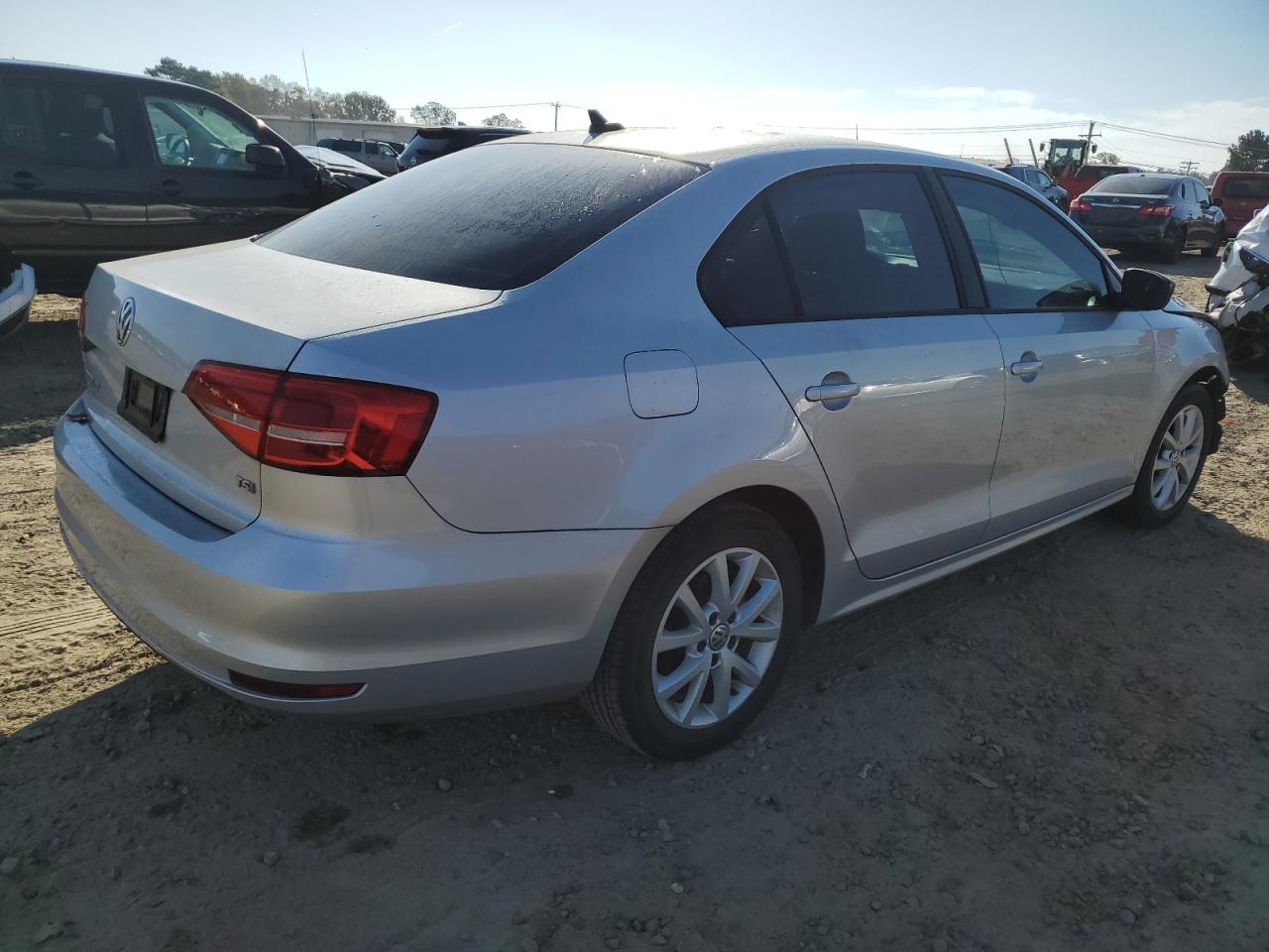 Image 3 of 2015 VOLKSWAGEN JETTA SE 2015 with VIN 3VWD07AJ1FM413159