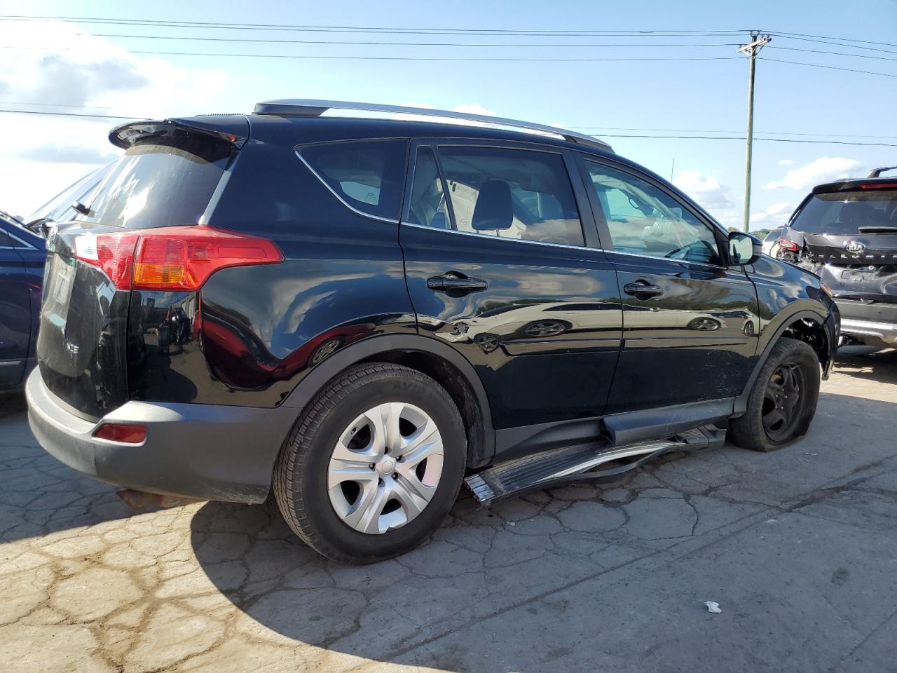 Изображение 3 2015 TOYOTA RAV4 LE 2015 с VIN 2T3ZFREV5FW147479