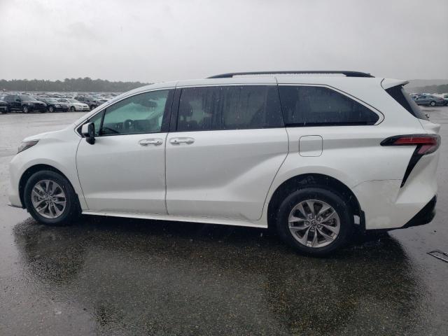 Изображение 2 2022 TOYOTA SIENNA XLE 2022 с VIN 5TDYRKEC9NS077347