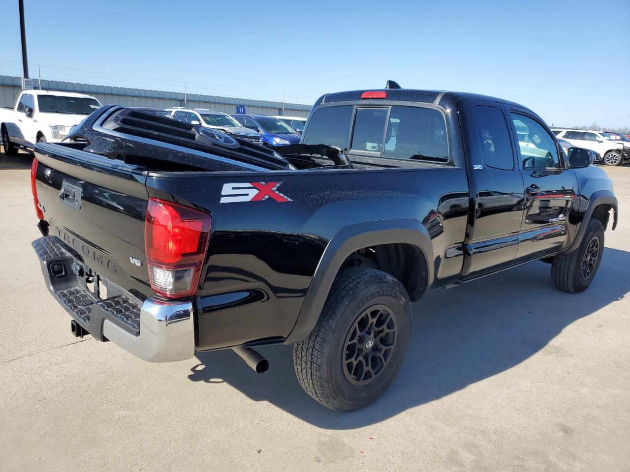 Obraz 3 z 2023 TOYOTA TACOMA ACCESS CAB 2023 z VIN 3TYSZ5AN5PT108681