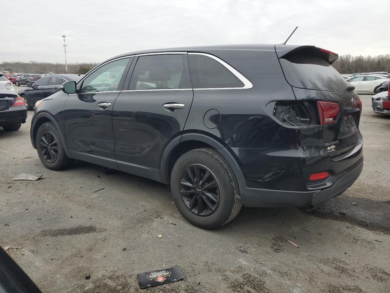 Изображение 2 2019 KIA SORENTO L 2019 с VIN 5XYPG4A33KG442827