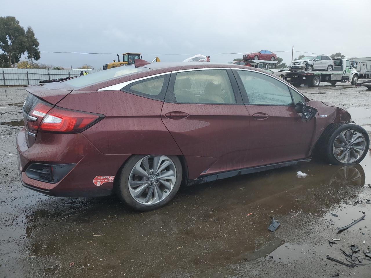 Image 3 of 2018 HONDA CLARITY  2018 with VIN JHMZC5F11JC003287