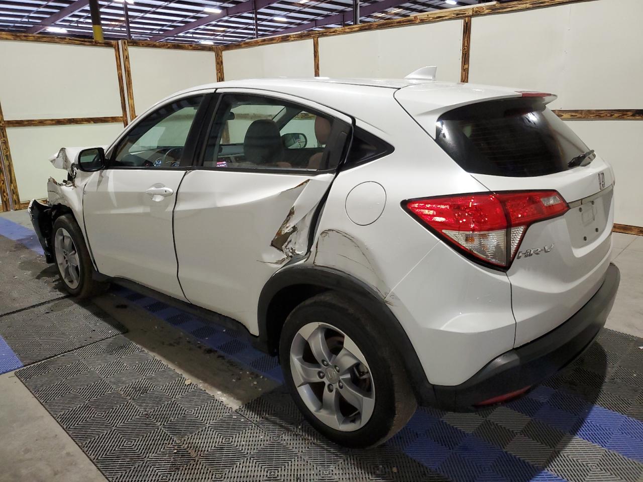 Изображение 2 2020 HONDA HR-V LX 2020 с VIN 3CZRU5H3XLM709859