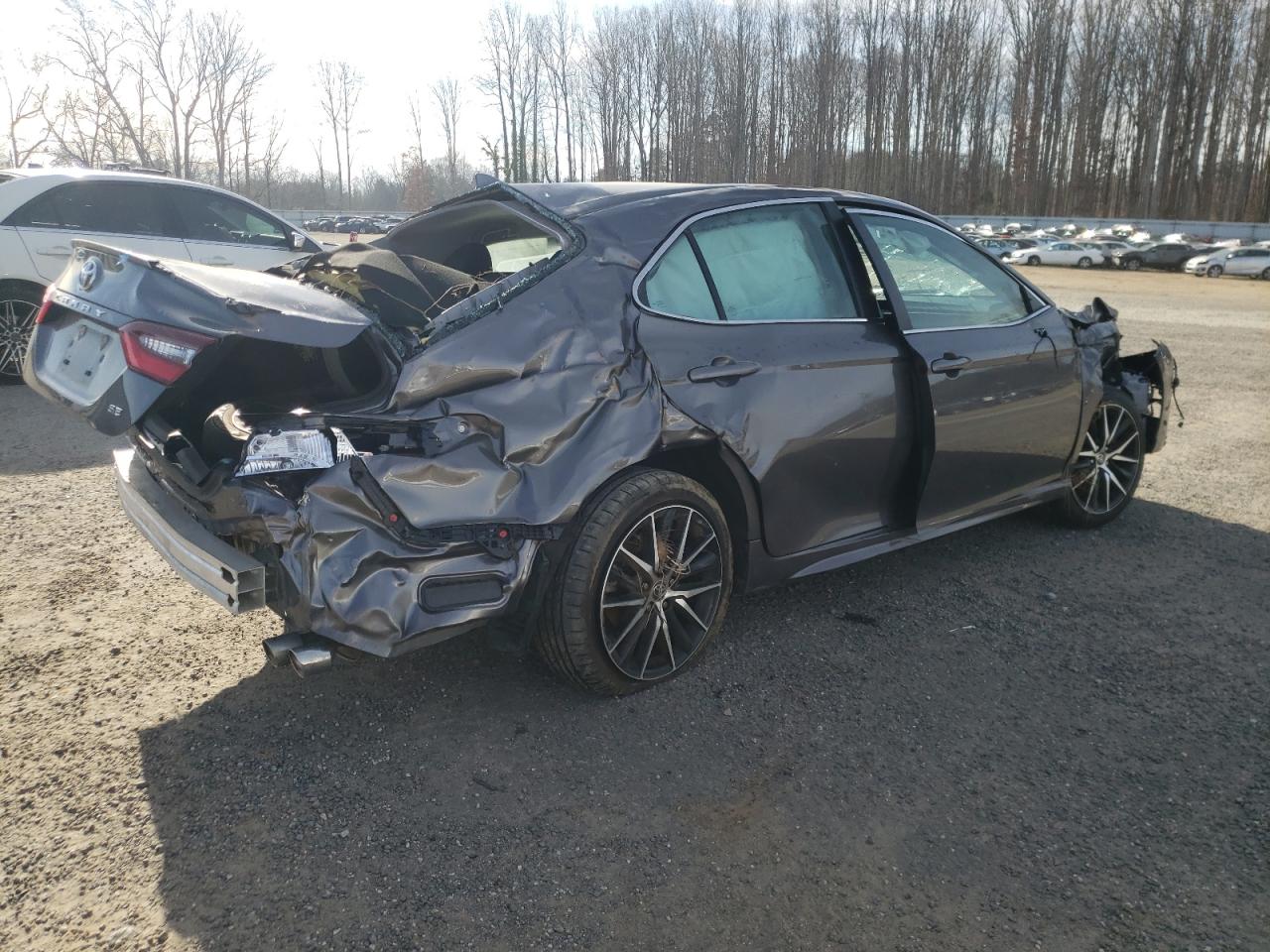Image 3 of 2022 TOYOTA CAMRY SE 2022 with VIN 4T1G11AK7NU682307