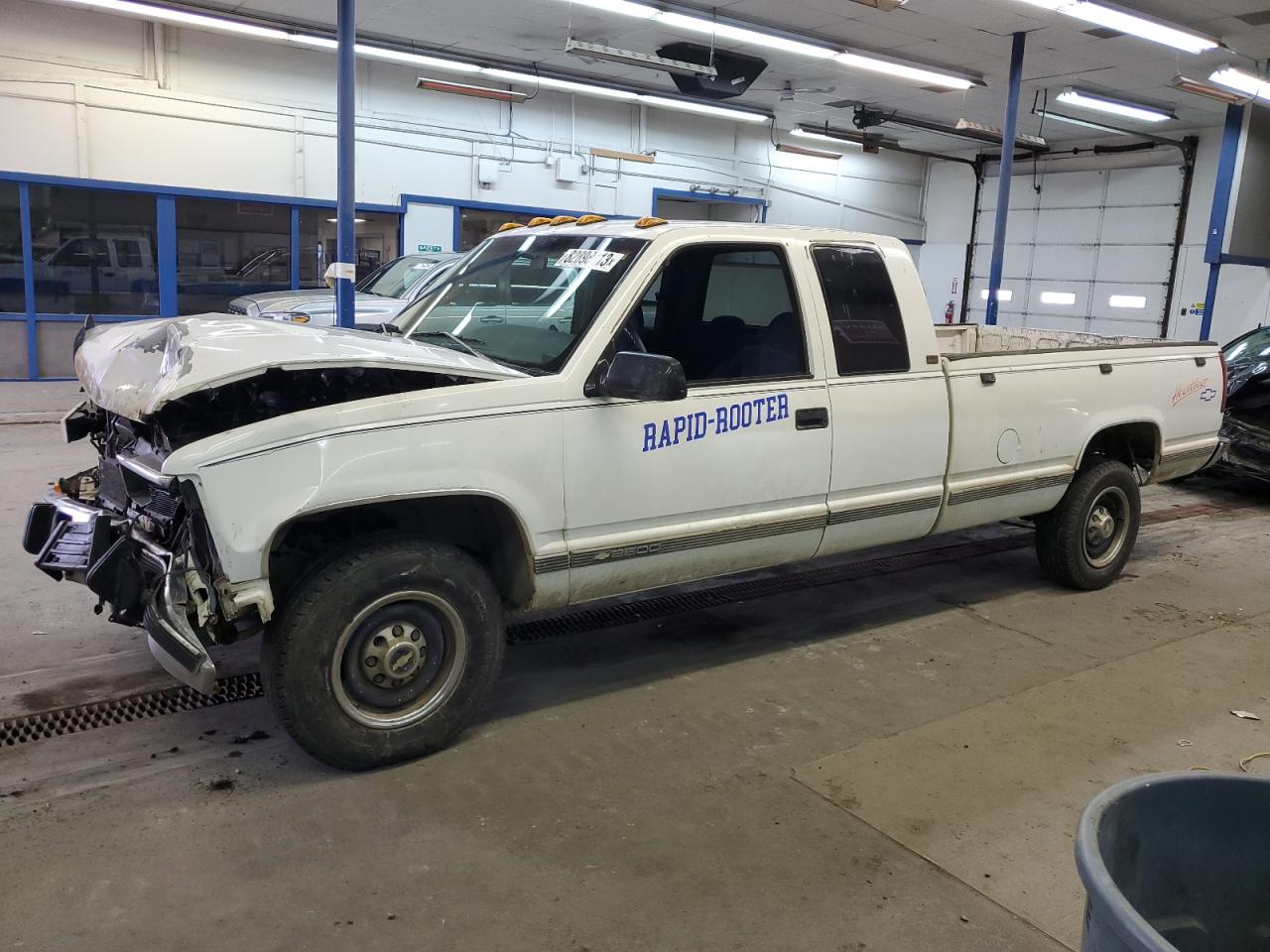 Image 1 of 1995 CHEVROLET GMT-400 C2500 1995 with VIN 1GCGC29F4SE169243