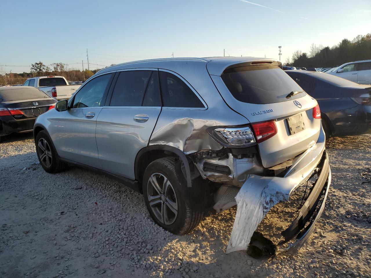 Изображение 2 2016 MERCEDES-BENZ GLC 300 4MATIC 2016 с VIN WDC0G4KB0GF098577