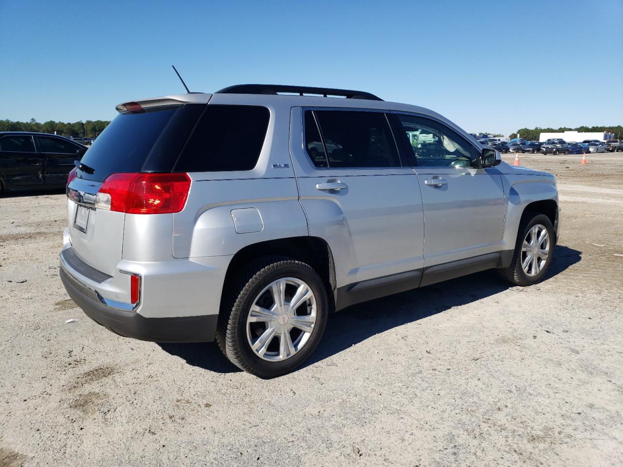 Obraz 3 z 2017 GMC TERRAIN SLE 2017 z VIN 2GKALNEK6H6189358