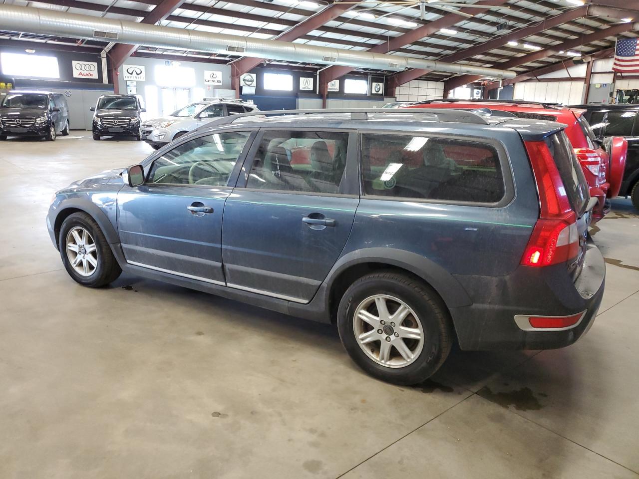 Image 2 of 2008 VOLVO XC70  2008 with VIN YV4BZ982X81027041