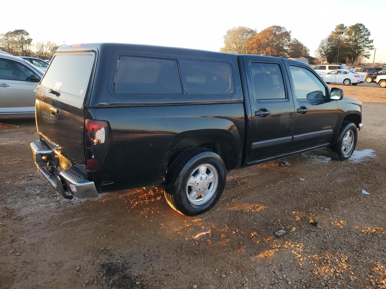 Image 3 of 2004 CHEVROLET COLORADO  2004 with VIN 1GCCS136548108411
