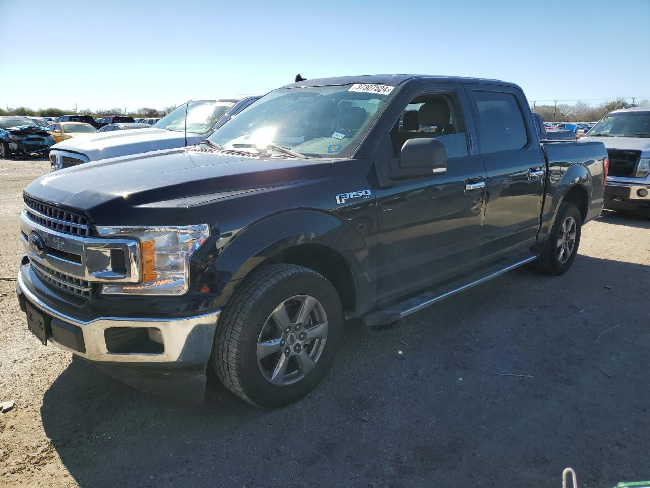 Image 1 of 2018 FORD F150 SUPERCREW 2018 with VIN 1FTEW1CPXJKD17275