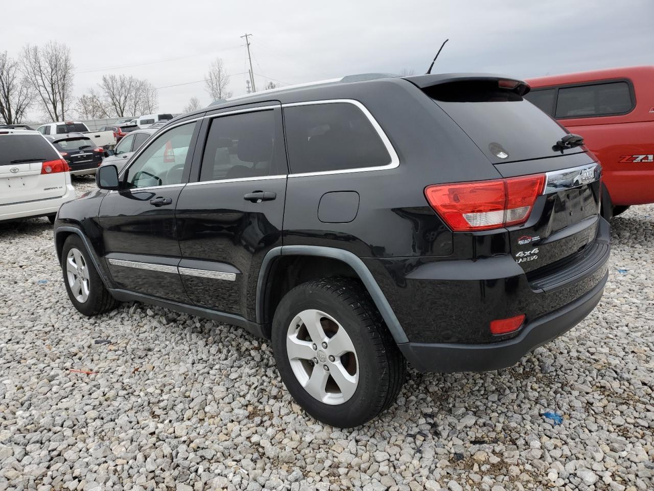 Image 2 of 2011 JEEP GRAND CHEROKEE LAREDO 2011 with VIN 1J4RR4GG2BC642965