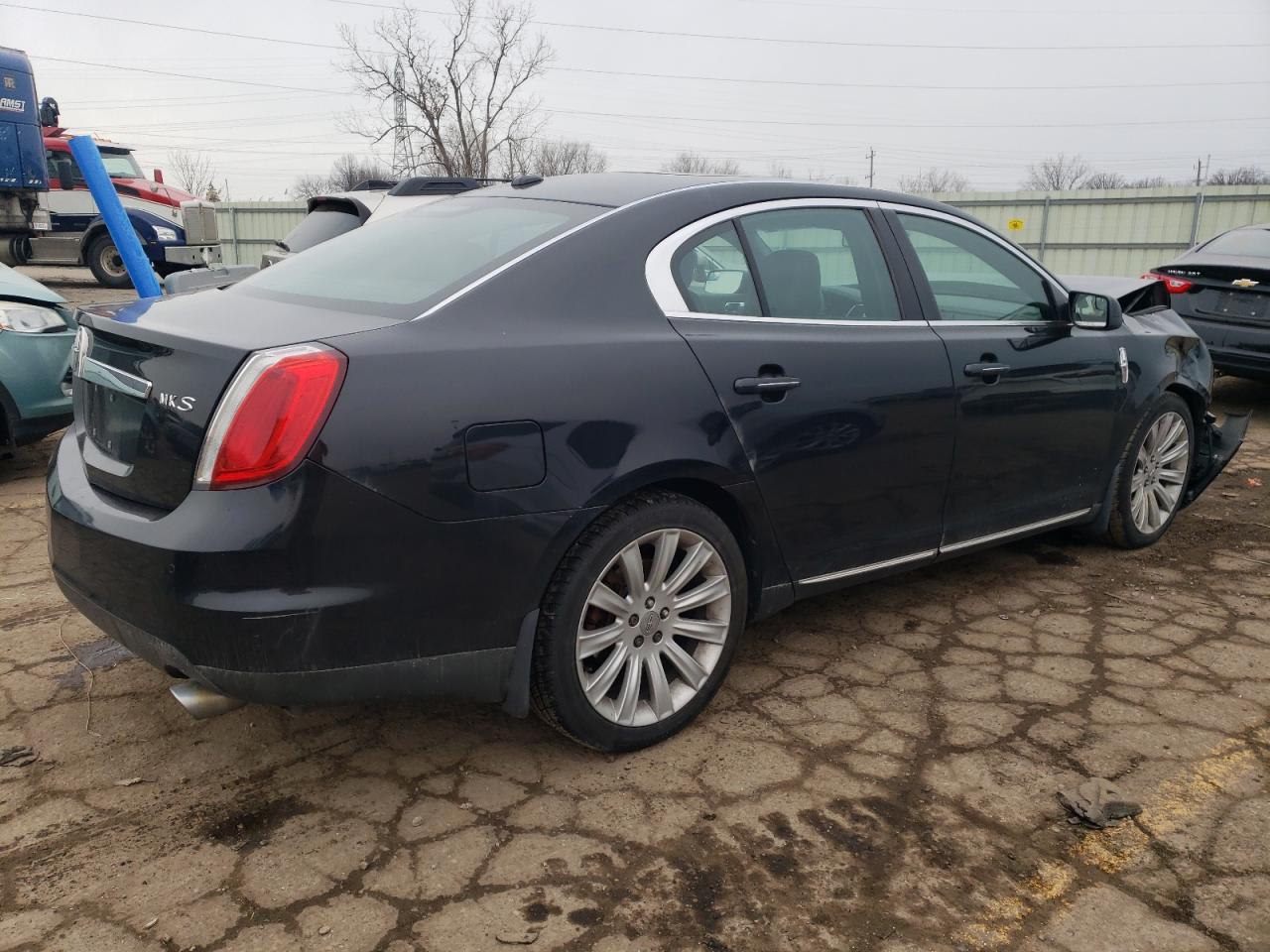 Obraz 3 z 2010 LINCOLN MKS  2010 z VIN 1LNHL9DR1AG600571