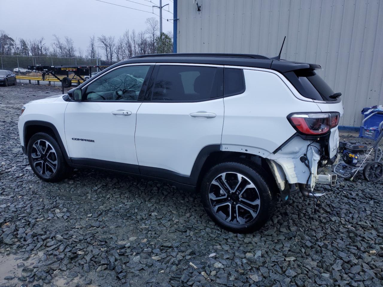 Изображение 2 2023 JEEP COMPASS LIMITED 2023 с VIN 3C4NJDCNXPT565712