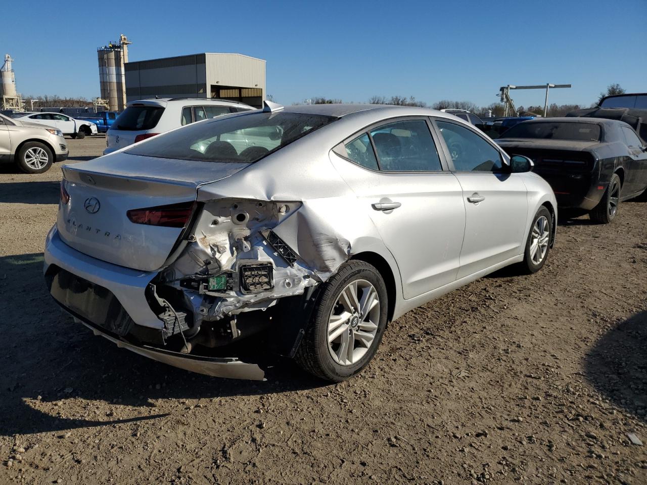 Image 3 of 2019 HYUNDAI ELANTRA SEL 2019 with VIN 5NPD84LF3KH405485