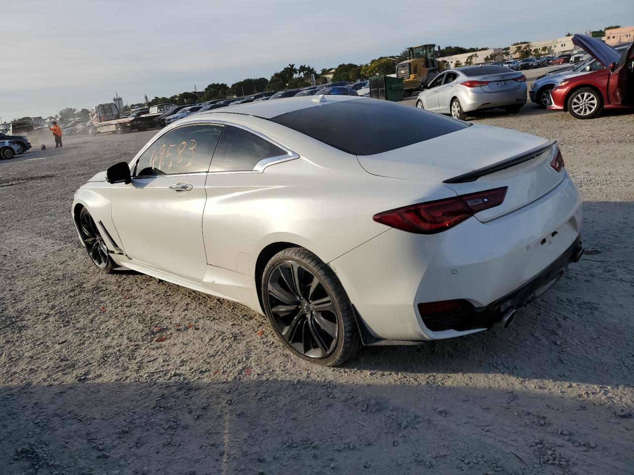 Obraz 2 z 2018 INFINITI Q60 RED SPORT 400 2018 z VIN JN1FV7EL6JM631436