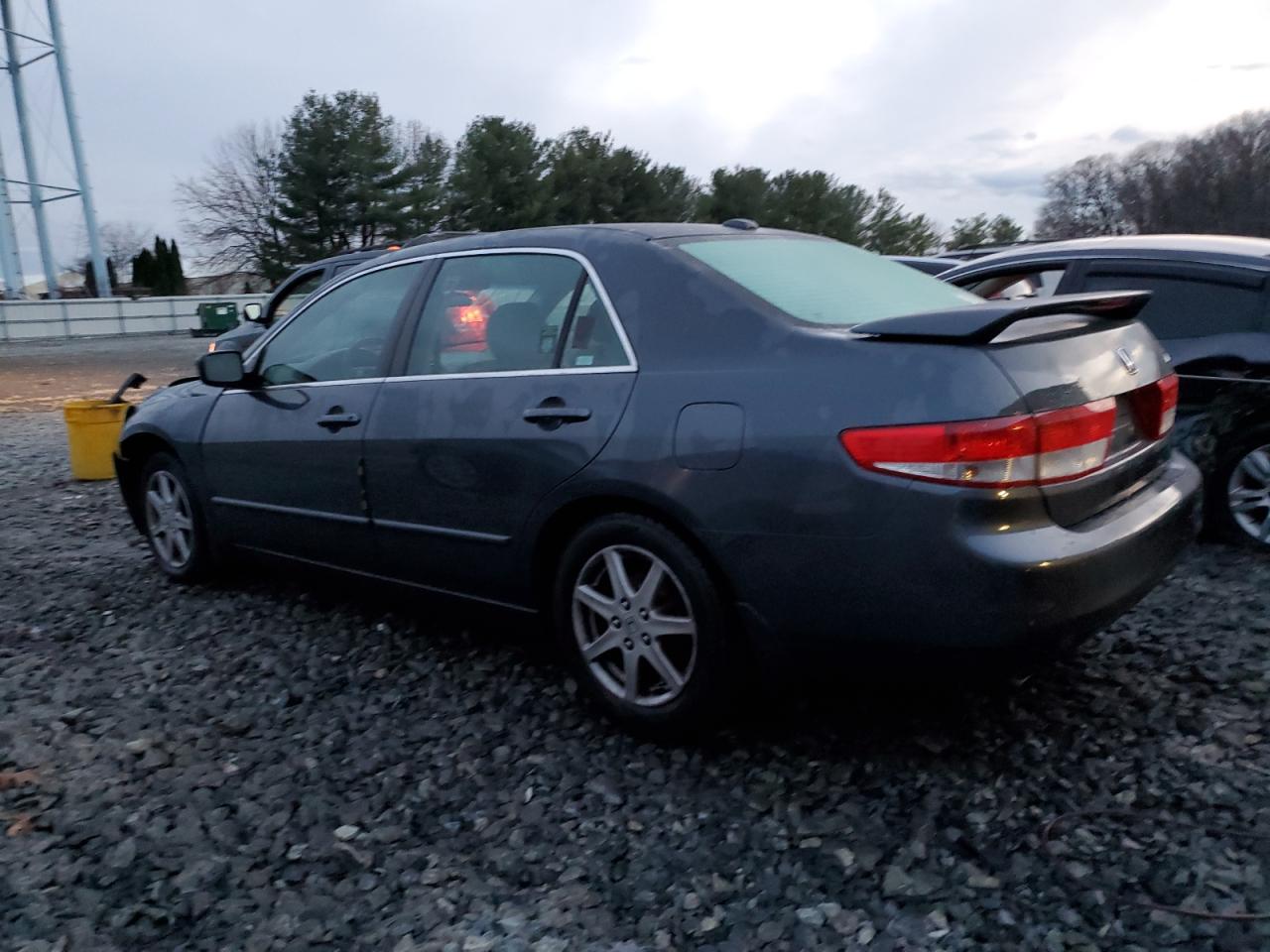 Image 2 of 2004 HONDA ACCORD EX 2004 with VIN 1HGCM66574A052332