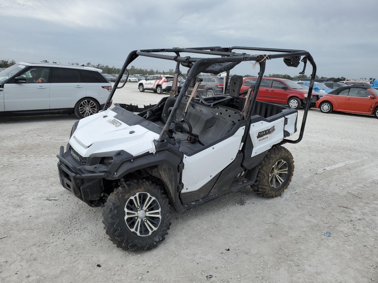 Изображение 2 2016 HONDA SXS1000 M5 2016 с VIN 1HFVE0428G4004650