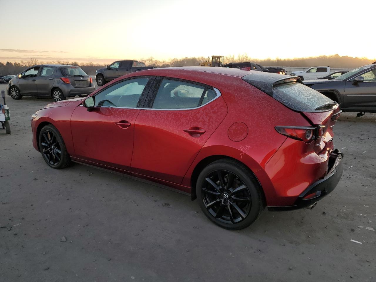 Изображение 2 2022 MAZDA 3 PREMIUM 2022 с VIN JM1BPAML8N1513559