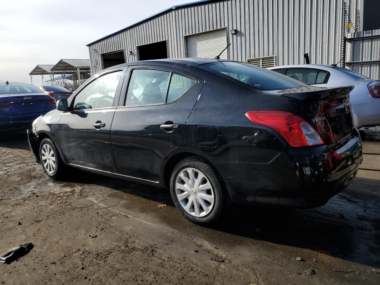 Obraz 2 z 2015 NISSAN VERSA S 2015 z VIN 3N1CN7APXFL924429