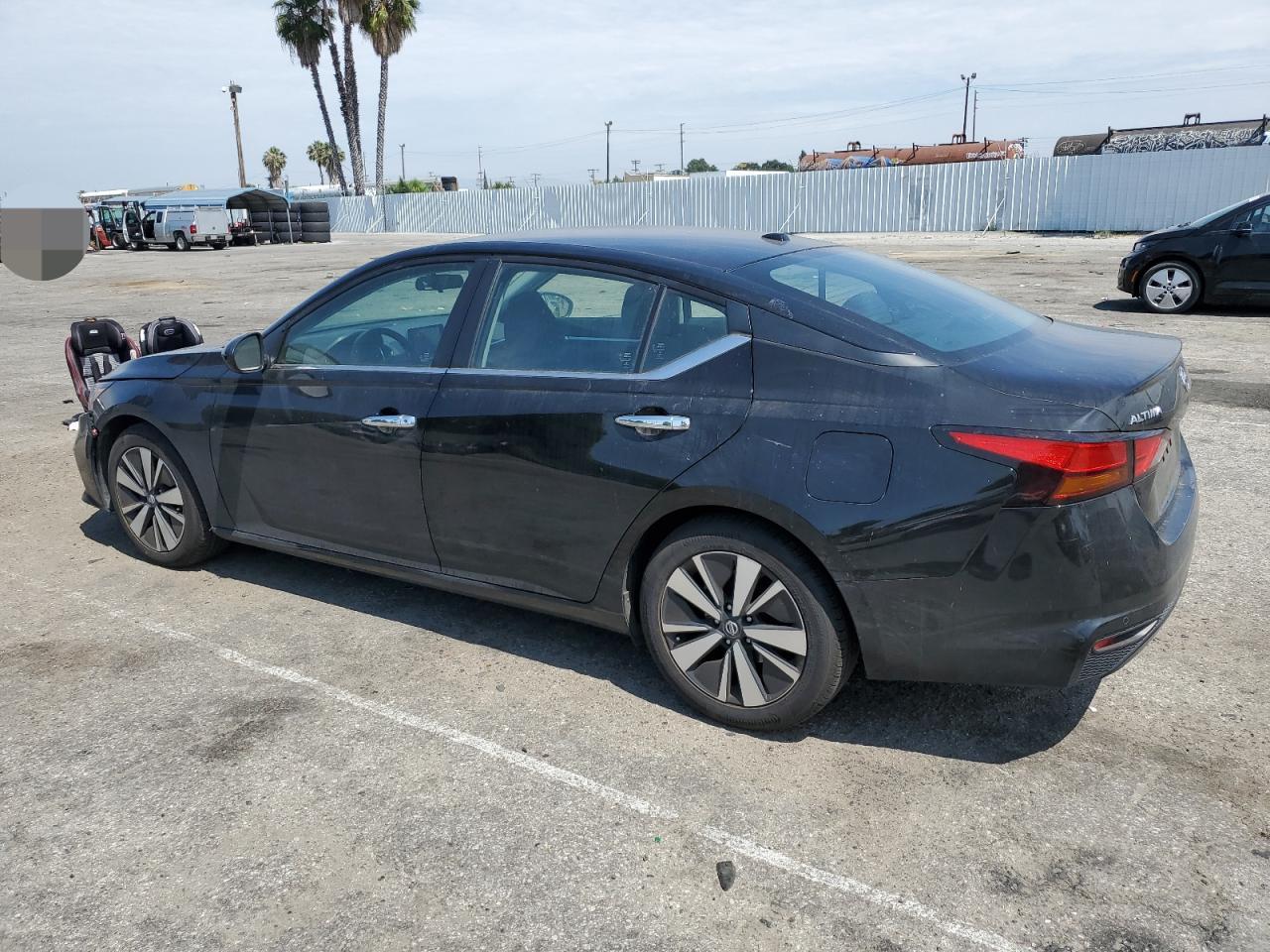 Изображение 2 2022 NISSAN ALTIMA SV 2022 с VIN 1N4BL4DV1NN367230