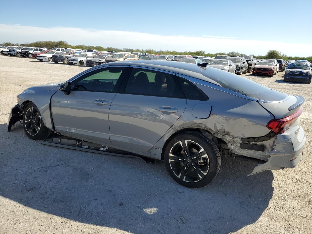Изображение 2 2023 KIA K5 GT LINE 2023 с VIN 5XXG64J20PG189987