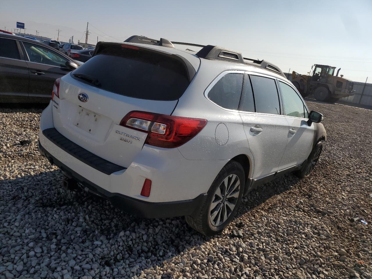 Изображение 3 2017 SUBARU OUTBACK 3.6R LIMITED 2017 с VIN 4S4BSEKC3H3365740