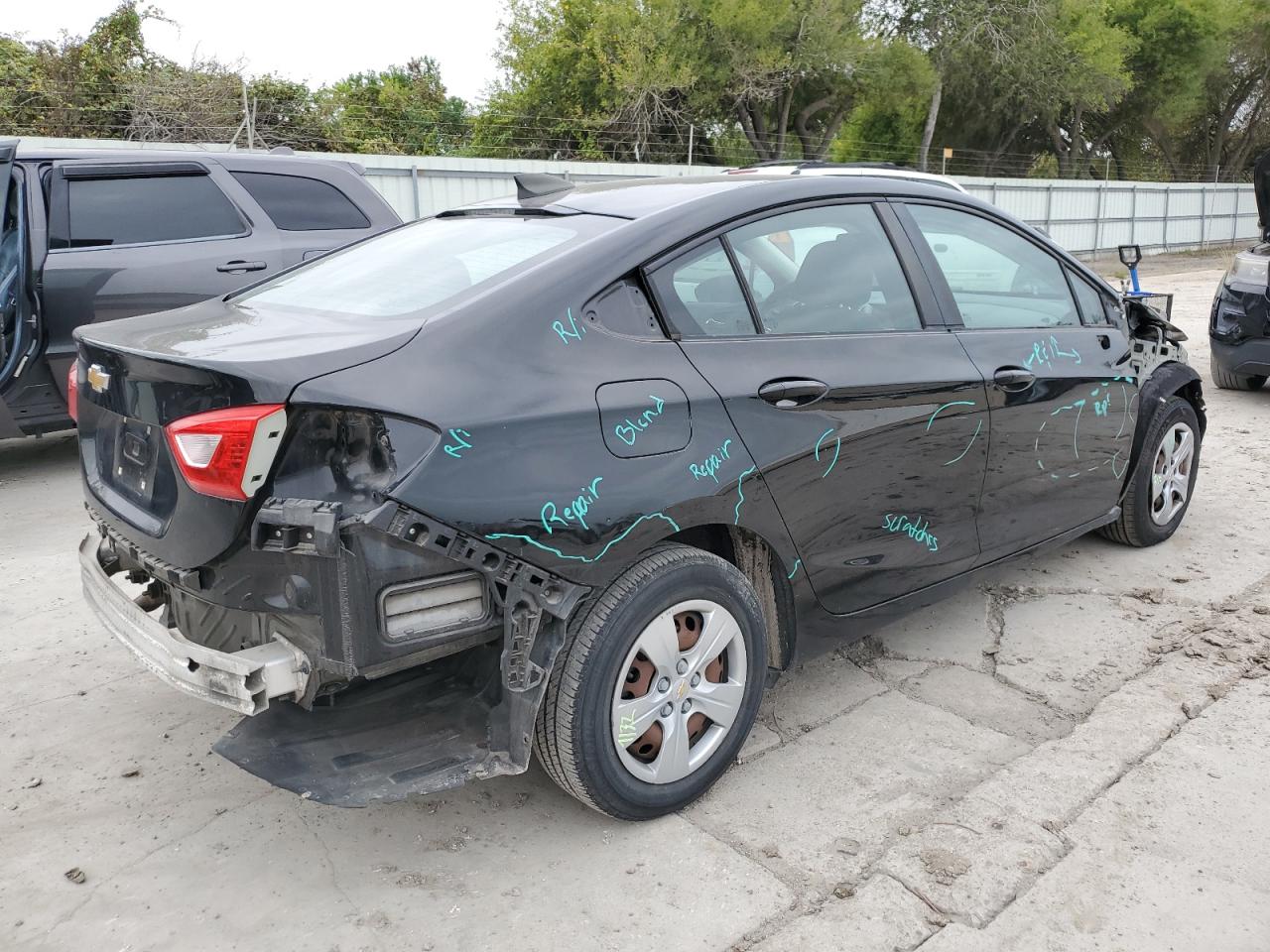 Obraz 3 z 2017 CHEVROLET CRUZE LS 2017 z VIN 1G1BC5SM7H7189755