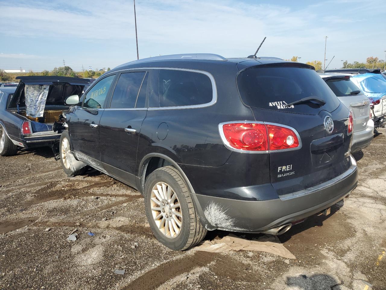 Изображение 2 2011 BUICK ENCLAVE CX 2011 с VIN 5GAKVAED3BJ364438