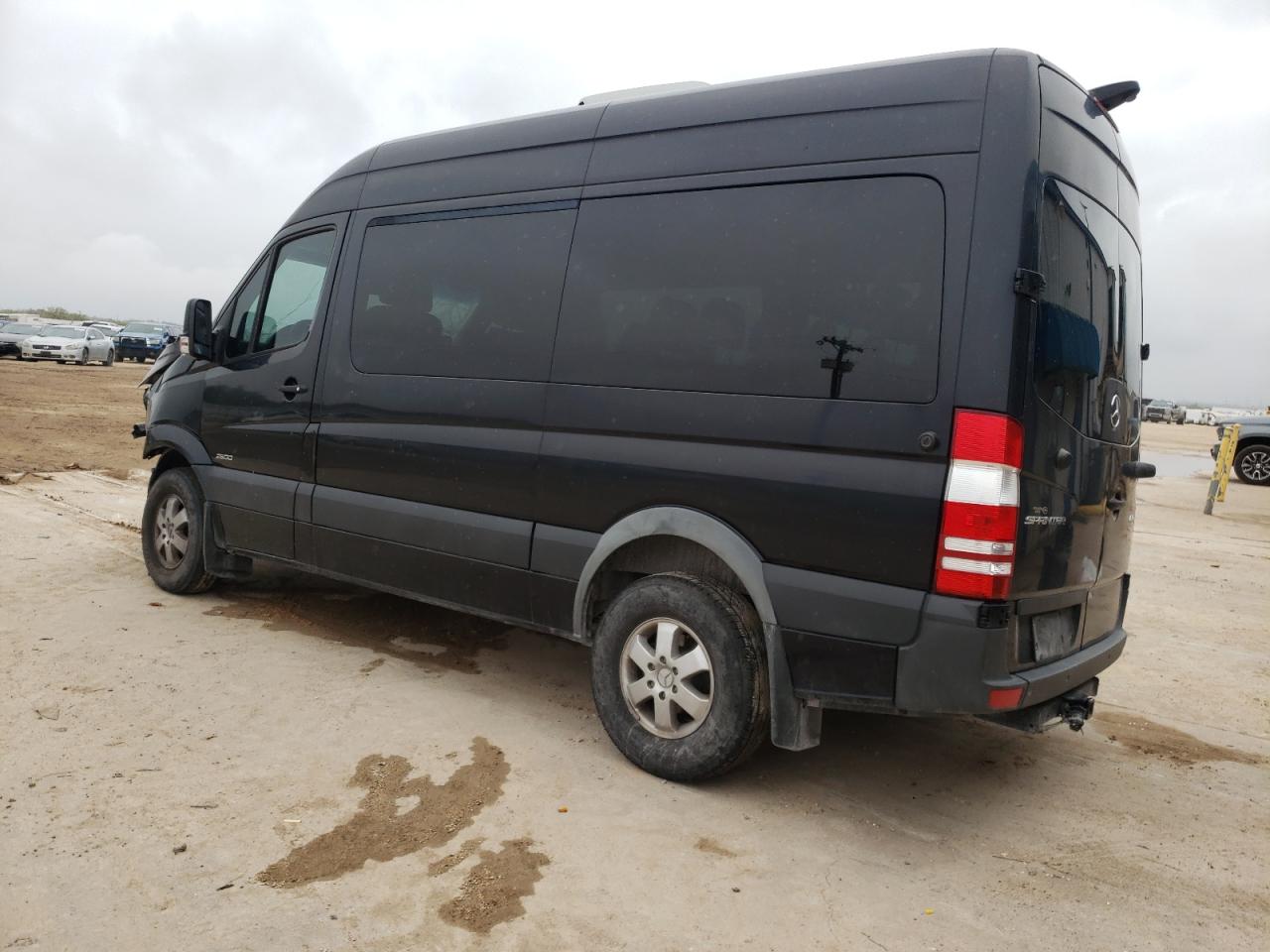 Obraz 2 z 2016 MERCEDES-BENZ SPRINTER 2500 2016 z VIN 8BRPE7CD5GE132254